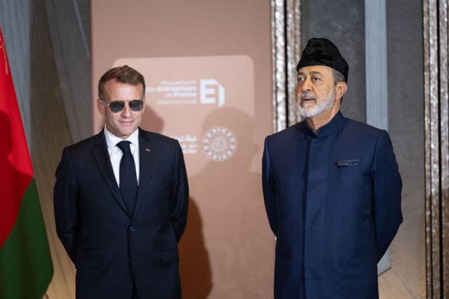 French President Emmanuel Macron (left) and Sultan Haitham bin Tarik of Oman talk during a meeting with business leaders in Paris, France, on June 29, 2026. Grégoire Campione Pool Bestimage French President Emmanuel Macron and Oman’s Sultan Haitham bin Tarik pose during a meeting with business leaders in Paris, France, on June 29, 2026. Paris, France  Copyright: xGrÃ goirexCampione Pool BestimagexGrÃ goirexCampione Pool Bestimagex