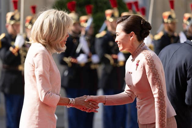 Emmanuel Macron recÌßoit le Roi et de la Reine du Royaume de ThaiÌˆlande, leurs MajesteÌs Maha Vajiralongkorn, Rama X et Suthida Bajrasudhabimalalakshana Emmanuel Macron et Brigitte Macron recÌßoivent le Roi et de la Reine du Royaume de ThaiÌˆlande, leurs MajesteÌs Maha Vajiralongkorn, Rama X et Suthida Bajrasudhabimalalakshana et la Princesse Sirivannavari Nariratana pour une visite d Etat au Palais de l ElysÃ e Ã Paris, le 29 juin 2026. French President, Emmanuel Macron and his wife Brigitte Macron welcomed the King and Queen of the Kingdom of Thailand, Their Majesties Maha Vajiralongkorn, Rama X, and Suthida Bajrasudhabimalalakshana, along with Princess Sirivannavari Nariratana, for a state visit at the ElysÃ e Palace in Paris on Jun  Copyright: xFabricexChasseryx