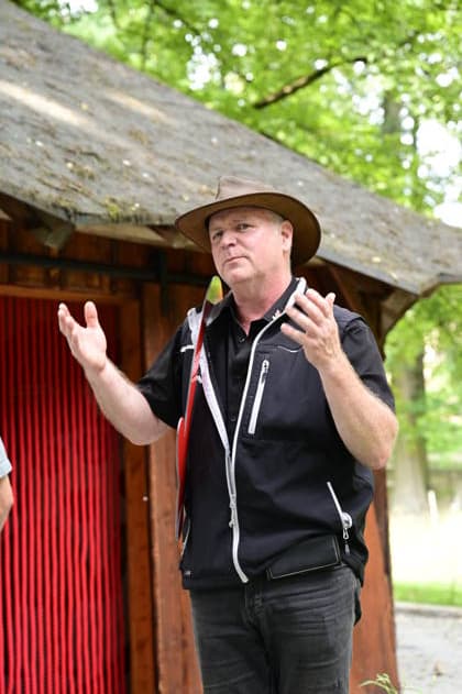 Im Bild: Sven Hammer. Ministerpräsident Michael Kretschmer nimmt am Pre-Opening der neuen Entdeckerwelt Â»Wild Love StoriesÂ« im Naturschutz-Tierpark Görlitz-Zgorzelec teil und wird aus diesem Anlass ein Grußwort sprechen. Darüber hinaus wird der Ministerpräsident an einem Rundgang durch die Entdeckerwelt und an einer Begehung der Baustelle des Förderprojektes Â»BärenanlageÂ« teilnehmen.¨Wild Love Stories im Tierpark Görlitz ist ein interaktiver, multimedialer Lehrpfad. Görlitz, 29.06.2026 *** Pictured: Sven Hammer. Minister President Michael Kretschmer will attend the pre-opening of the new Wild Love Stories at the Görlitz-Zgorzelec Nature Reserve Zoo and will deliver a welcoming address on this occasion. In addition, th Copyright: xMatthiasxWehnertx