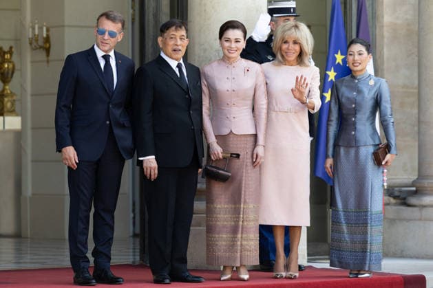 French President welcomes King of Thailand - Paris France s President Emmanuel Macron, Thailand s King Maha Vajiralongkorn (Rama X), Thailand s Queen Suthida, French President s wife Brigitte Macron and Princess of Thailand Sirivannavari Nariratana pose ahead of a meeting at The Elysee Presidential Palace in Paris on June 29, 2026. Photo by Raphael Lafargue ABACAPRESS.COM Paris France  Copyright: xLafarguexRaphael ABACAx
