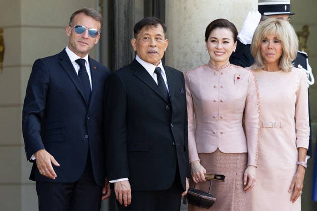French President welcomes King of Thailand - Paris France s President Emmanuel Macron, Thailand s King Maha Vajiralongkorn (Rama X), Thailand s Queen Suthida, French President s wife Brigitte Macron pose ahead of a meeting at The Elysee Presidential Palace in Paris on June 29, 2026. Photo by Raphael Lafargue ABACAPRESS.COM Paris France  Copyright: xLafarguexRaphael ABACAx
