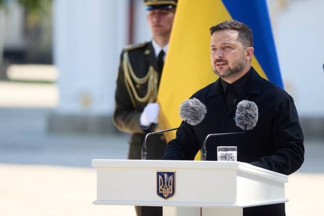 Ukrainian President Volodymyr Zelenskyy participates in events commemorating Ukrainian Constitution Day, observed annually on June 28, to mark the adoption of the country s constitution in 1996 Ukrainian President Volodymyr Zelenskyy participates in events commemorating Ukrainian Constitution Day, observed annually on June 28, to mark the adoption of the country s constitution in 1996, in Kyiv, Ukraine, June 28, 2026. Photo by PRESIDENT OF UKRAINE apaimages Ukraine Ukraine Ukraine 280626_Ukraine_UPO_00(3).jpeg Copyright: xapaimagesxPRESIDENTxOFxUKRAINEx xapaimagesx