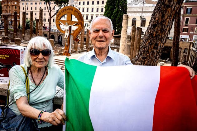 Demonstration for Italy and for Christ against Islam ROME, ITALY - JUNE 29: Demonstrators with crucifix and the Italian flag during the demonstration led by Simone Carabella, (not pictured) influencer and anti-urban decay activist, and Mario Adinolfi (not pictured) of the People of the Family movement, in defense of Rome and Italy, faith, the family and the future of their children, defended with the crucifix and the Italian flag, opposing what the organizers describe as the threat of Islam on June 29, 2026 in Rome, Italy. Rome Italy Copyright: xStefanoxMontesix