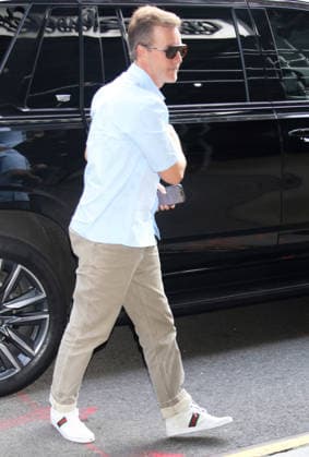 NEW YORK, NY- JUNE 29: Edward Norton seen in New York City on June 29, 2026. Copyright: xRWx