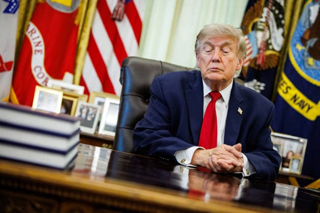 DC: President Trump Signs Executive Order on Vehicle Repairs U.S. President Donald Trump speaks after signing an executive order on vehicle repairs in the Oval Office at the White House on June 29, 2026 in Washington, D.C. (Photo by Samuel Corum Pool ABACAPRESS.COM) Washington DC United States  Copyright: xPool ABACAx