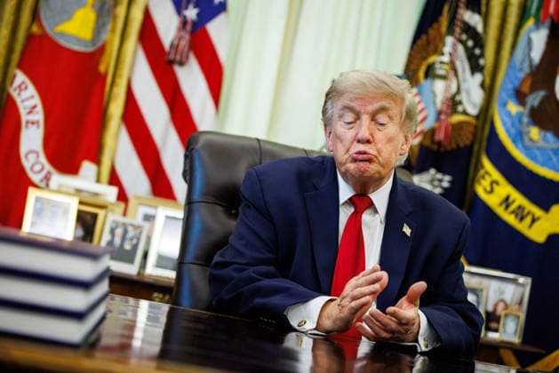 DC: President Trump Signs Executive Order on Vehicle Repairs U.S. President Donald Trump speaks after signing an executive order on vehicle repairs in the Oval Office at the White House on June 29, 2026 in Washington, D.C. (Photo by Samuel Corum Pool ABACAPRESS.COM) Washington DC United States  Copyright: xPool ABACAx