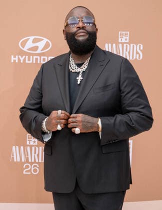 June 28, 2026, Los Angeles, California, USA: RICK ROSS attends the 2026 BET Awards: Red Carpet. Los Angeles USA  - ZUMAb173 20260628_aap_b173_215 Copyright: xBillyxBennightx