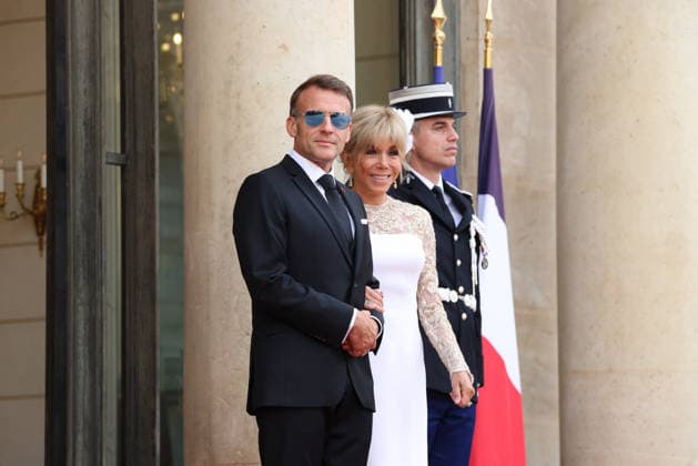 Emmanuel Macron et Brigitte Macron recÌßoivent le Roi et de la Reine du Royaume de ThaiÌˆlande pour un Diner d Etat Emmanuel Macron et Brigitte Macron recÌßoivent le Roi et de la Reine du Royaume de ThaiÌˆlande, leurs MajesteÌs Maha Vajiralongkorn, Rama X et Suthida Bajrasudhabimalalakshana et la Princesse Sirivannavari Nariratana pour un diÌ‚ner d™Etat au Palais de l ElysÃ e Ã Paris, le 29 juin 2026. French President, Emmanuel Macron and his wife, Brigitte Macron, hosted the King and Queen of the Kingdom of Thailand, Their Majesties Maha Vajiralongkorn, Rama X, and Suthida Bajrasudhabimalalakshana, along with Princess Sirivannavari Nariratana, for a state dinner at the ElysÃ e Palace in Paris on June 29, 2026.  Copyright: xFabricexChasseryx