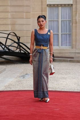 Emmanuel Macron et Brigitte Macron recÌßoivent le Roi et de la Reine du Royaume de ThaiÌˆlande pour un Diner d Etat Emmanuel Macron et Brigitte Macron recÌßoivent le Roi et de la Reine du Royaume de ThaiÌˆlande, leurs MajesteÌs Maha Vajiralongkorn, Rama X et Suthida Bajrasudhabimalalakshana et la Princesse Sirivannavari Nariratana pour un diÌ‚ner d™Etat au Palais de l ElysÃ e Ã Paris, le 29 juin 2026. French President, Emmanuel Macron and his wife, Brigitte Macron, hosted the King and Queen of the Kingdom of Thailand, Their Majesties Maha Vajiralongkorn, Rama X, and Suthida Bajrasudhabimalalakshana, along with Princess Sirivannavari Nariratana, for a state dinner at the ElysÃ e Palace in Paris on June 29, 2026.  Copyright: xFabricexChasseryx