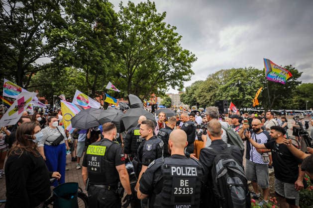 June 29, 2026, Berlin, Berlin, Germany: BERLIN, GERMANY Ã¢â‚¬ JUNE 29, 2026: Counter-demonstrators gather at Alexanderplatz during a protest against the far-right Alternative for Germany (AfD) party, while AfD supporters hold a nearby rally under a heavy police presence. Demonstrators carried banners calling for a ban on the AfD, anti-fascist slogans, LGBTQ+ pride flags and anti-racism messages as officers separated the opposing groups in central Berlin. ZUMA Press Wire Berlin Germany - ZUMAa268 20260629_zip_a268_010 Copyright: xAbdelrahmanxAlkahloutx
