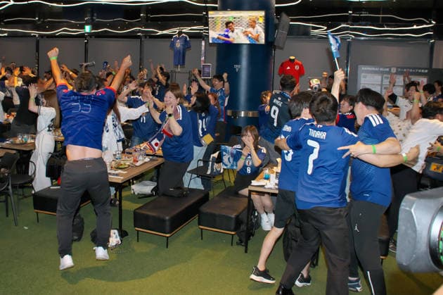 Japanese supporters celebrate after scoring a goal during the public viewing for the FIFA World Cup 2026 match between Japan and Brazil at the JFA(Japan Football Association) soccer culture hub blue-ing! in Tokyo, Japan on Tuesday, June 30, 2026.  TKP2026063011 KEIZOxMORI