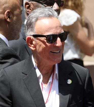 June 29, 2026, New York, New York, USA: Singer musician BRUCE SPRINGSTEEN seen at music mogul Clive Davis s Funeral held at Central Synagogue in midtown Manhattan. New York USA  - ZUMAk03_ 20260629_zaf_k03_137 Copyright: xNancyxKaszermanx