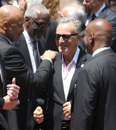 June 29, 2026, New York, New York, USA: Singer musician BRUCE SPRINGSTEEN seen at music mogul Clive Davis s Funeral held at Central Synagogue in midtown Manhattan. New York USA - ZUMAk03_ 20260629_zaf_k03_131 Copyright: xNancyxKaszermanx
