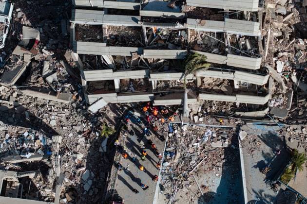 Search and rescue operations continue in Earthquake-hit Venezuela LA GUAIRA, VENEZUELA - JUNE 29: An aerial view shows collapsed buildings and debris in the Carabellada and Caribe neighborhoods following powerful earthquakes in La Guaira, Venezuela on June 29, 2026. Cem Tekkesinoglu Anadolu La Guaira Venezuela. Editorial use only. Please get in touch for any other usage.  Copyright: x2026xAnadoluxCemxTekkesinoglux