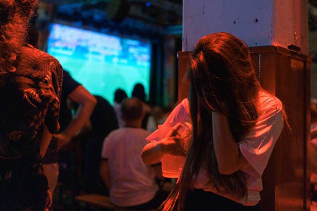 German Fans Watch Final World Cup Match at Public Viewing Germany - Munich, 30.06.2026 A spectator leans desperately against the pillar, as football fans watch Germanys FIFA World Cup 2026 Round of 32 match against Paraguay during a public viewing event at the Backstage Kulturzentrum in Munich. Germany was eliminated after a 1 1 draw and a 4 3 penalty shootout defeat, ending its World Cup campaign. Bavaria