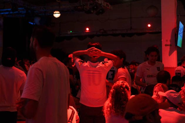 German Fans Watch Final World Cup Match at Public Viewing Germany - Munich, 30.06.2026 One spectator leans back desperately, as football fans watch Germanys FIFA World Cup 2026 Round of 32 match against Paraguay during a public viewing event at the Backstage Kulturzentrum in Munich. Germany was eliminated after a 1 1 draw and a 4 3 penalty shootout defeat, ending its World Cup campaign. Bavaria