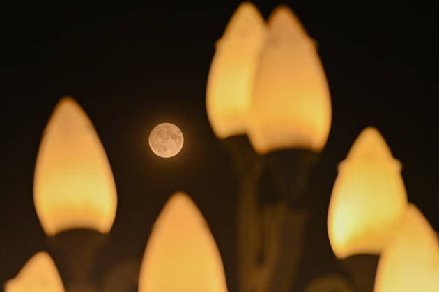 QINGZHOU, CHINA - JUNE 29: June s full moon, nicknamed the strawberry moon, lights up the night sky on June 29, 2026 in Qingzhou, Shandong Province of China.  Copyright: xVCGx 111651327437