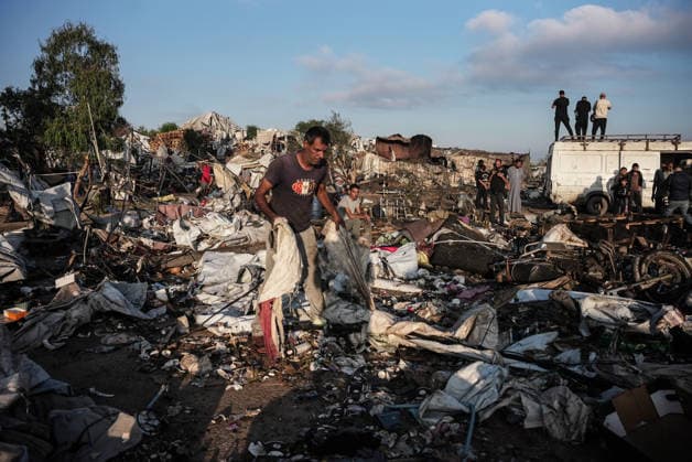 Israeli strike on Khan Yunis despite ceasefire leaves widespread destruction KHAN YUNIS, GAZA STRIP, PALESTINE - JUNE 30: A view of widespread destruction following an Israeli strike on tents sheltering displaced Palestinians in the Al-Mawasi area west of Khan Yunis in the southern Gaza Strip, Palestine on June 30, 2026. Israeli army carried out the attack despite the ceasefire, causing extensive damage in the area. Mahmoud Bassam Anadolu Khan Yunis Gaza. Editorial use only. Please get in touch for any other usage.  Copyright: x2026xAnadoluxMahmoudxBassamx