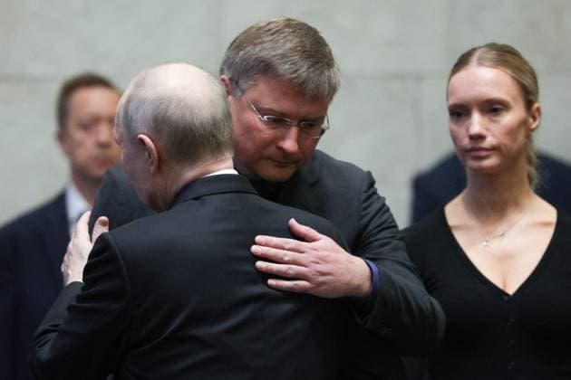 Russia Former Defence Minister Ivanov Death 9197751 30.06.2026 Russian President Vladimir Putin attends a farewell ceremony for former Russian DefenÑe Minister Sergei Ivanov, who died at the age of 73 on June 26, before his funeral at the Central Clinical Hospital in Moscow, Russia. Gavriil Grigorov Sputnik Moscow Russia  Copyright: xGavriilxGrigorovx