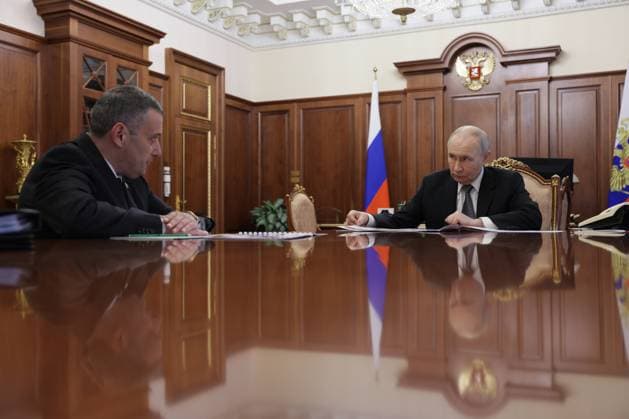 Russia Putin 9197875 30.06.2026 Russian President Vladimir Putin meets with Kursk Region Governor Alexander Khinshtein at the Kremlin in Moscow, Russia. Gavriil Grigorov Sputnik Moscow Russia  Copyright: xGavriilxGrigorovx