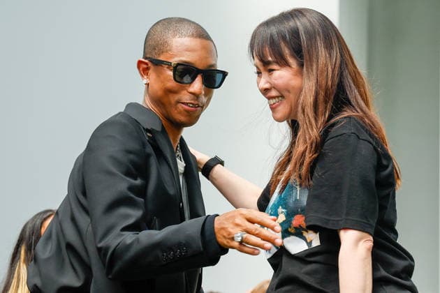 Pharrell Williams and fashion designer Chitose Abe at the Sacai Spring Summer 2027 Men s Ready-to-Wear fashion show during Paris Fashion Week, France, on June 28, 2026 Bestimage Sacai Menswear Spring Summer 2027 fashion show as part of Paris Fashion Week on June 28, 2026 in Paris, France Paris France  Copyright: xAgencex xBestimagexAgencex xBestimagex