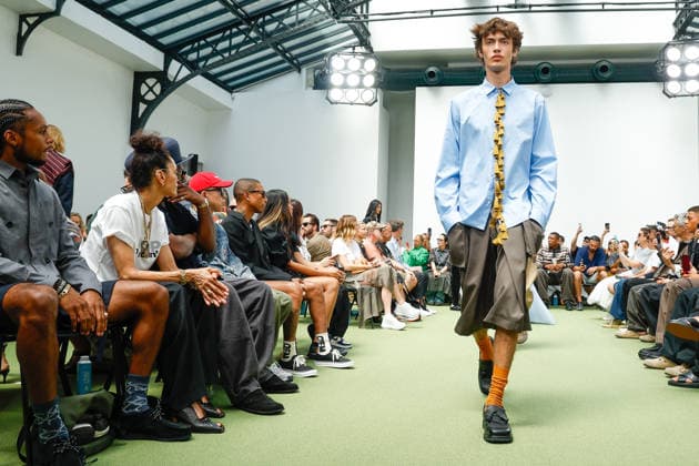 Nigo, Pharrell Williams, and his wife Helen Lasichanh attend the Sacai Men s Ready-to-Wear Spring Summer 2027 fashion show during Paris Fashion Week, France, on June 28, 2026 Bestimage Sacai Menswear Spring Summer 2027 fashion show as part of Paris Fashion Week on June 28, 2026 in Paris, France Paris France  Copyright: xAgencex xBestimagexAgencex xBestimagex