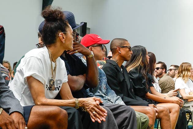 Nigo, Pharrell Williams, and his wife Helen Lasichanh attend the Sacai Men s Ready-to-Wear Spring Summer 2027 fashion show during Paris Fashion Week, France, on June 28, 2026 Bestimage Sacai Menswear Spring Summer 2027 fashion show as part of Paris Fashion Week on June 28, 2026 in Paris, France Paris France  Copyright: xAgencex xBestimagexAgencex xBestimagex