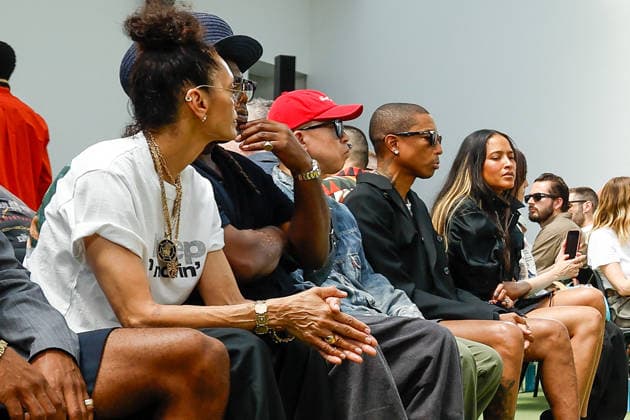 Nigo, Pharrell Williams, and his wife Helen Lasichanh attend the Sacai Men s Ready-to-Wear Spring Summer 2027 fashion show during Paris Fashion Week, France, on June 28, 2026 Bestimage Sacai Menswear Spring Summer 2027 fashion show as part of Paris Fashion Week on June 28, 2026 in Paris, France Paris France  Copyright: xAgencex xBestimagexAgencex xBestimagex