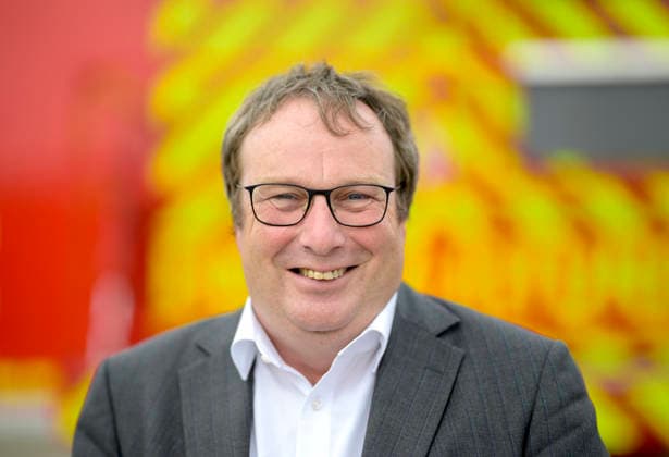 Oliver Krischer (Minister für Umwelt, Naturschutz und Verkehr NRW). Pressetermin Umweltminister Oliver Krischer besucht das Krisenzentrum für Hochwasser in der Einsatzzentrale der Feuerwehr der Stadt Mülheim an der Ruhr, am 30.06.2026 in Mülheim Deutschland Ruhr Leitstelle der Feuerwehr Mülheim *** Oliver Krischer, Minister of the Environment, Nature Conservation, and Transportation for North Rhine-Westphalia Press event: Environment Minister Oliver Krischer visits the flood crisis center at the Mülheim an der Ruhr Fire Department’s operations center on June 30, 2026, in Mülheim, Germany—Ruhr Fire Department Operations Center