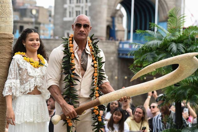 Catherine Laga aia und Dwayne Johnson beim Photocall zur Eröffnung der Moana Experience im Potters Fields park. London, 30.06.2026 *** Catherine Laga aia and Dwayne Johnson at the photo call for the opening of the Moana Experience at Potters Fields Park in London, June 30, 2026 Foto:xS.xVasx xFuturexImagex moana_6672