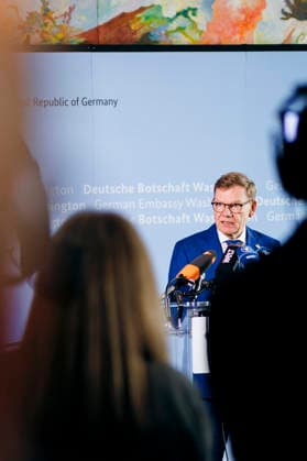 Johann Wadephul (CDU), Bundesaussenminister, gibt in der Botschaft ein Statement in Washington D.C., 29.06.2026. Fotografiert im Auftrag des Auswaertigen Amtes (AA) Washington D.C. Vereinigten Staaten von Amerika *** Johann Wadephul (CDU), Federal Foreign Minister, delivers a statement at the embassy in Washington, D.C., on June 29, 2026. Photographed on behalf of the Federal Foreign Office (AA) in Washington, D.C., United States of America. Copyright: xFelixxZahnx