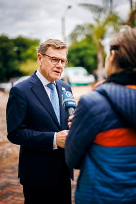 Johann Wadephul (CDU), Bundesaussenminister, gibt im Rahmen der Mercosur Konferenz der ARD ein Interview in Asuncion, 30.06.2026. Fotografiert im Auftrag des Auswaertigen Amtes (AA) Asuncion Paraguay *** Johann Wadephul (CDU), Federal Minister of Foreign Affairs, gives an interview to ARD in Asunción during the Mercosur Conference, June 30, 2026. Photographed on behalf of the Federal Foreign Office (AA) in Asunción, Paraguay. Copyright: xFelixxZahnx