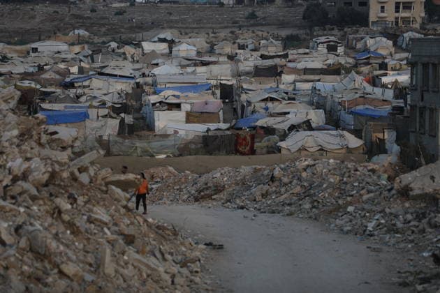 Displaced Palestinians endure harsh conditions in Deir al-Balah camp Displaced Palestinians live in worn-out tents clustered in Deir al-Balah, central Gaza Strip, on June 30, 2026. Hundreds of thousands of Palestinians continue to live in displacement camps and temporary shelters amid severe shortages of food, water, and basic services as the war continues. Photo by Hassan al-Jedi apaimages Nusairat Gaza Strip Palestinian Territory 300626_Deir_al-Balah_HJ_00(8).jpeg Copyright: xapaimagesxHassanxal-Jedixx xapaimagesx
