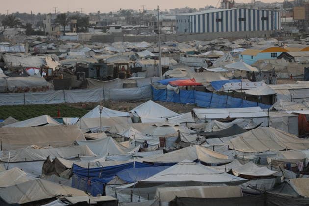 Displaced Palestinians endure harsh conditions in Deir al-Balah camp Displaced Palestinians live in worn-out tents clustered in Deir al-Balah, central Gaza Strip, on June 30, 2026. Hundreds of thousands of Palestinians continue to live in displacement camps and temporary shelters amid severe shortages of food, water, and basic services as the war continues. Photo by Hassan al-Jedi apaimages Nusairat Gaza Strip Palestinian Territory 300626_Deir_al-Balah_HJ_00(3).jpeg Copyright: xapaimagesxHassanxal-Jedixx xapaimagesx
