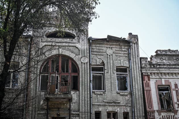 Windows in an old building are shattered by a Russian drone strike, Zaporizhzhia, Ukraine, June 30, 2026. On Tuesday, June 30, a Russian drone struck Zaporizhzhia, hitting the historic part of the city and damaging cultural heritage sites of local importance. The blast wave damaged cars, the Leshchynskyi House, the Zaporizhzhia Choral Synagogue (Leshchynskyi Synagogue), and the Pashutin family house. (Photo by Dmytro Smolienko Ukrinform) Russian attack historical centre of Zaporizhzhia with drone  Copyright: xDmytroxSmolienkox
