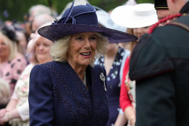 King visits Scotland for Holyrood Week, 30 June 2026 Queen Camilla speaking to guests during a Garden Party in the gardens of the Palace of Holyroodhouse in Edinburgh, as part of the King s visit to Scotland for Holyrood Week. Picture date: Tuesday June 30, 2026., Credit:Steve Welsh PA ROTA - B68 Avalon Edinburgh, United Kingdom  Copyright: xStevexWelshx xPAxROTAx-xB68x xAvalonx 1113590786