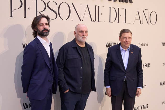 June 30, 2026, Madrid, Madrid, Spain: ALBERTO MORENO, Chef JOSE ANDRES, Minister of Agriculture, Fisheries and Food LUIS PLANAS attend the Vanity Fair Person Of The Year 2026 photocall Madrid Spain - ZUMAc260 20260630_zep_c260_033 Copyright: xMikexChicorrox