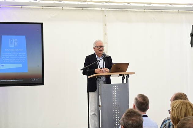 Günther Hasinger bei der Netzwerkveranstaltung Das DZA ein neuer Akteur in der sächsischen Forschungslandschaft des Deutschen Zentrums für Astrophysik im Kahlbaum-Areal. Görlitz, 30.06.2026 *** Günther Hasinger at the networking event The DZA: A New Player in Saxony’s Research Landscape, hosted by the German Center for Astrophysics at the Kahlbaum Areal in Görlitz, June 30, 2026 Copyright: xMatthiasxWehnertx
