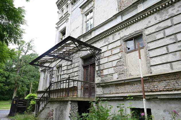 Blick auf das Kahlbaum-Areal, welches der neue Campus des Deutschen Zentrums für Astrophysik (DZA) werden soll. Auf dem Kahlbaum-Gelände sollen künftig etwa 1.000 Mitarbeitende die Astrophysik- Forschung voranbringen. Dort sollen unter anderem Labore und Werkstätten errichtet werden. Etwa ein Drittel aller DZA-Beschäftigten werden Wissenschaftlerinnen und Wis- senschaftler sein. Weitere zwei Drittel werden im administrativ-technischen Bereich tätig sein. Die nichtwissenschaftlichen Jobfelder reichen von Handwerksberufen bis Bürojobs. Görlitz, 30.06.2026 *** View of the Kahlbaum site, which is set to become the new campus of the German Center for Astrophysics (DZA). In the future, approximately 1,000 employees will advance astro Copyright: xMatthiasxWehnertx