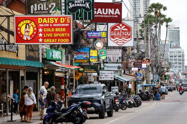 THAILAND SUITCASE MURDER, Bars and massage parlous are seen along the beach in Jomtien, south of Pattaya, Thailand, Tuesday, June 30, 2026. Australian man Simon Peter Carman has been charged with murder in Thailand after the body of a teenage girl was found stuffed in a suitcase by railroad tracks. ( NO ARCHIVING Pattaya Chon Buri Province Thailand Pattaya  Copyright: xDarioxPignatellix 20260701183059272370