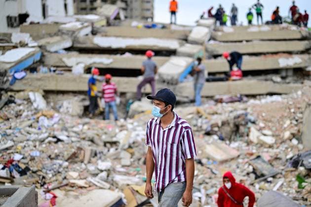 Devastation in La Guaira s coastal neighborhoods after Venezuela earthquakes LA GUAIRA, VENEZUELA - JUNE 30: Search and rescue operations continue in the region as the popular coastal neighborhoods of Carabellada and Caribe, once favorites among vacationers, have been turned into piles of rubble in La Guaira, the city most affected by the earthquakes in Venezuela on June 30, 2026. Cem Tekkesinoglu Anadolu La Guaira Venezuela. Editorial use only. Please get in touch for any other usage.  Copyright: x2026xAnadoluxCemxTekkesinoglux