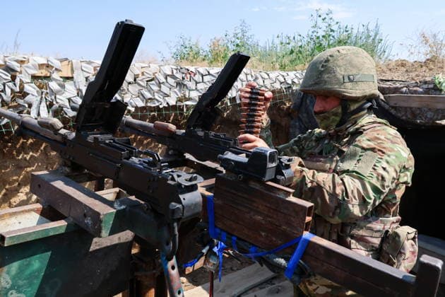 RUSSIA, ZAPOROZHYE REGION - JUNE 30, 2026: A serviceman of Russia s Dnepr Group of Forces conducts air surveillance on the Zaporozhye front of Russia s special military operation. Alexander Polegenko TASS  94533091