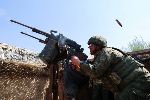 RUSSIA, ZAPOROZHYE REGION - JUNE 30, 2026: A serviceman of Russia s Dnepr Group of Forces conducts air surveillance on the Zaporozhye front of Russia s special military operation. Alexander Polegenko TASS  94533097