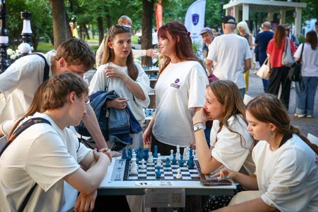 RUSSIA, MOSCOW - JUNE 30, 2026: The Moscow Chess Tournament of Generations takes place as part of Summer in Moscow on Gogolevsky Boulevard. Alyona Bzhakhova TASS  94533663