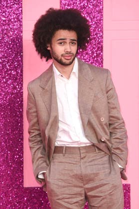 Zac Looker bei der Premiere der Amazon Prime Video Serie Elle im Odeon Luxe Leicester Square. London, 30.06.2026 *** Zac Looker at the premiere of the Amazon Prime Video series *Elle* at the Odeon Luxe Leicester Square in London, June 30, 2026 Foto:xS.xVasx xFuturexImagex elle_6786