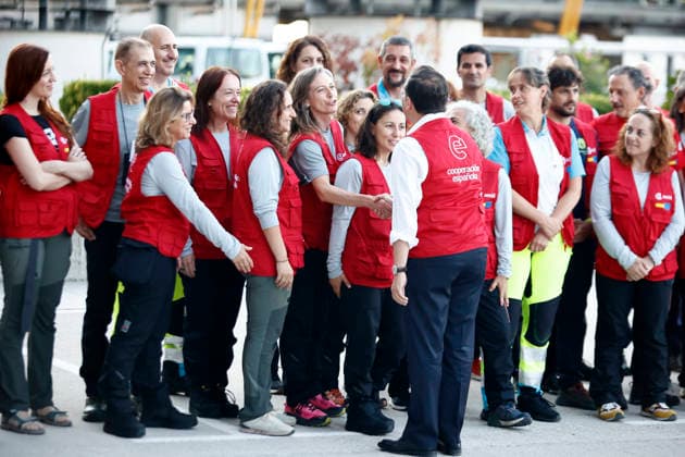 The Queen bids farewell to the AECID emergency medical team heading to Venezuela to assist those affected by the earthquakes. The Minister of Foreign Affairs, José Manuel Albares, bids farewell to the AECID emergency medical team heading to Venezuela to assist earthquake victims, on July 1, 2026, in Madrid, Spain QUEEN LETIZIA EARTHQUAKES VENEZUELA MEDICAL TEAM JULY 1, 2026 Antonio Gutié Madrid Madrid, Spain  Copyright: xAntonioxGutiÃ rrezx 7634888