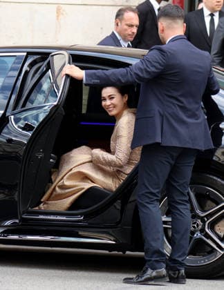 King Maha Vajiralongkorn and Queen Suthida of Thailand visiting the Museum of Decorative Arts in Paris King Maha Vajiralongkorn and Queen Suthida of Thailand visiting the Museum of Decorative Arts in Paris, France on June 30, 2026  Copyright: xDidierxFereyx
