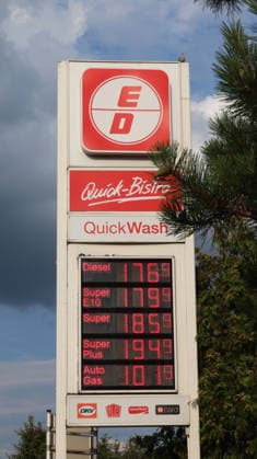30.06.2026, xrekx, Wirtschaft Energiepreise, Tankstellenpreise, Der letzte Tag mit dem Tankrabatt Waldmohr *** June 30, 2026, xrekx, Economy, Energy Prices, Gas Station Prices, The Last Day of the Waldmohr Gas Rebate