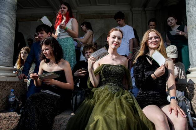 RUSSIA, ST PETERSBURG - JUNE 30, 2026: Young people attend an annual ball held at the Peterhof State Museum Reserve for school leavers awarded gold medals for academic excellence. Peter Kovalev TASS  94535094