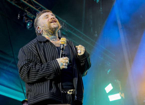 Teddy Swims performs at Blenheim Palace Festival at Blenheim Palace Featuring: Teddy Swims Where: Woodstock, Oxfordshire, United Kingdom When: 30 Jun 2026 Credit: CelebrityPhotosUK Cover Images EDITORIAL USE ONLY. NOT FOR USE BY NEWSPAPERS BASED IN THE UK. Copyright: xx coverimg55821141
